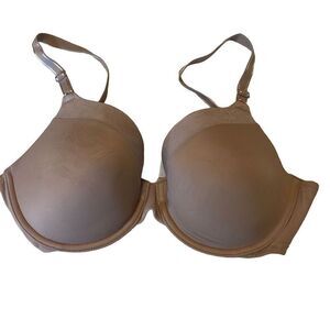 Warners Bra. Underwire/Lightly padded. Size 34D. Nude‎